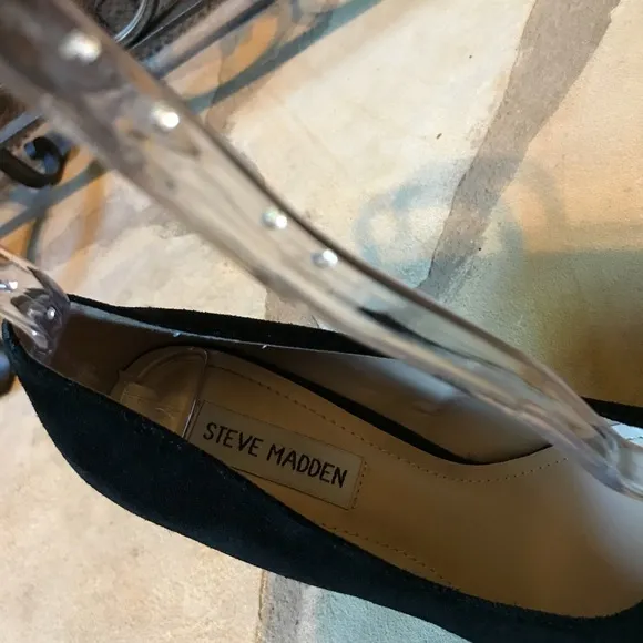 Steve Madden Gold Toe Heels Size 7 1/2