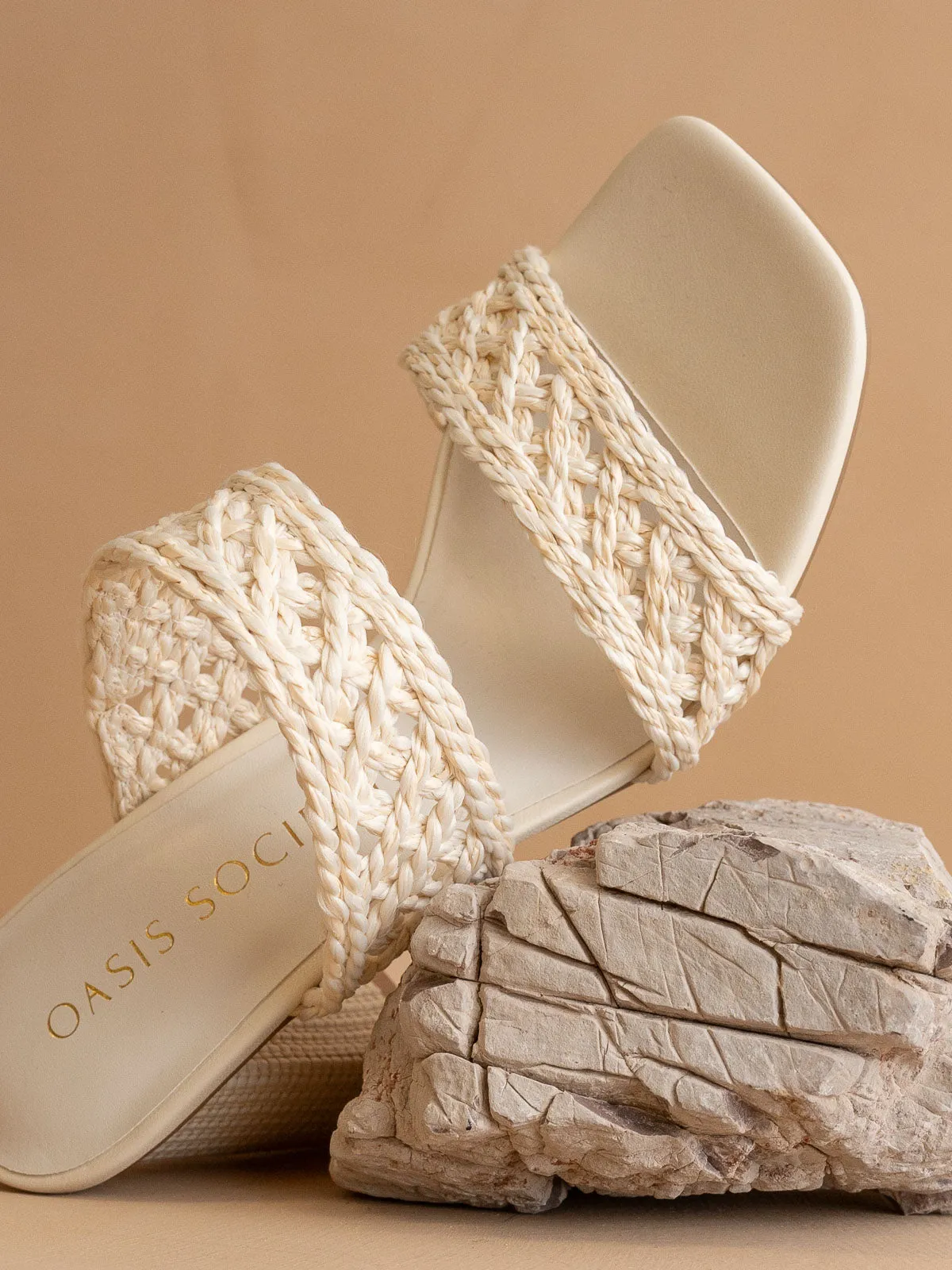 The Barbara | Wheat Woven Double Band Heel
