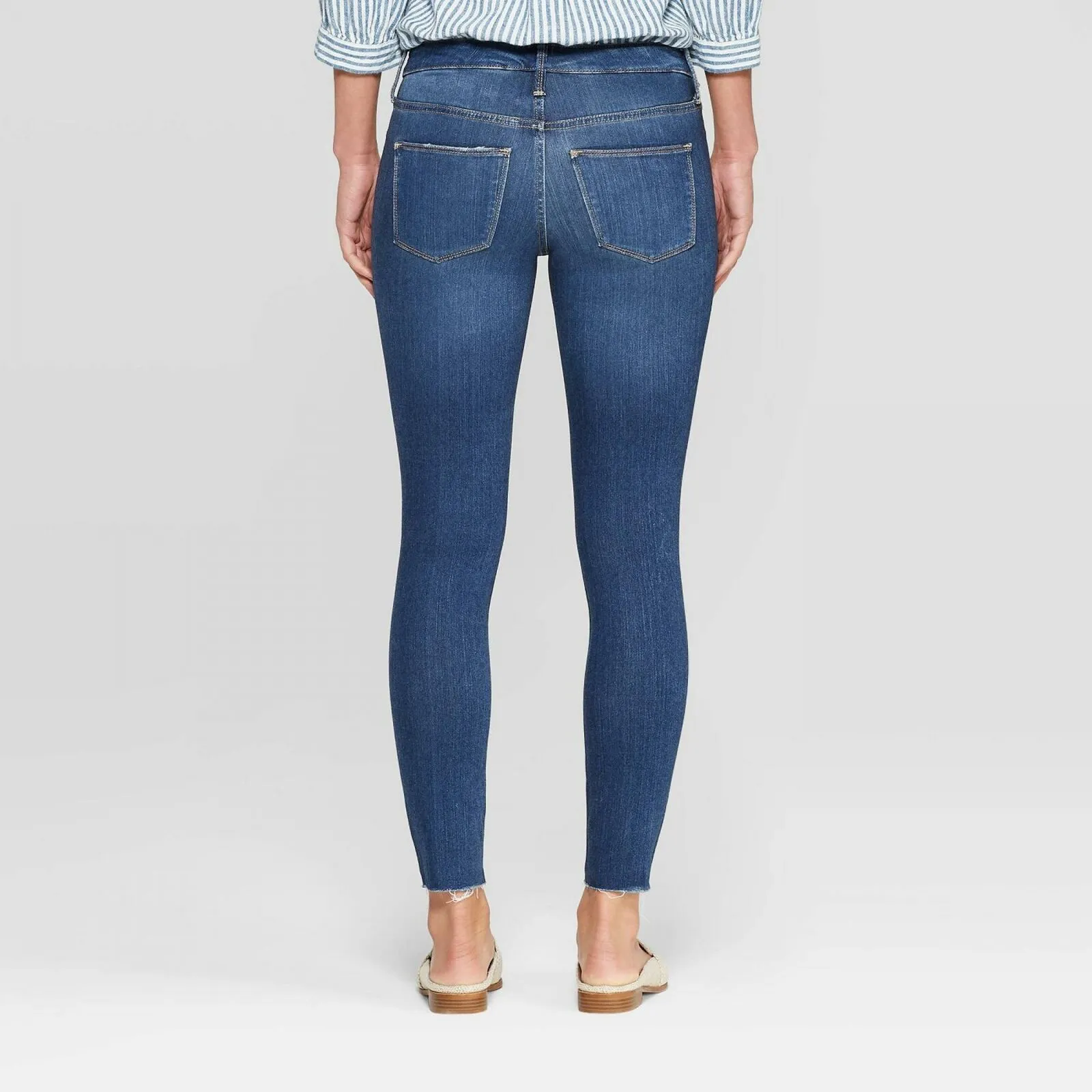 Universal Thread Women's High Rise Distressed Skinny Jeans