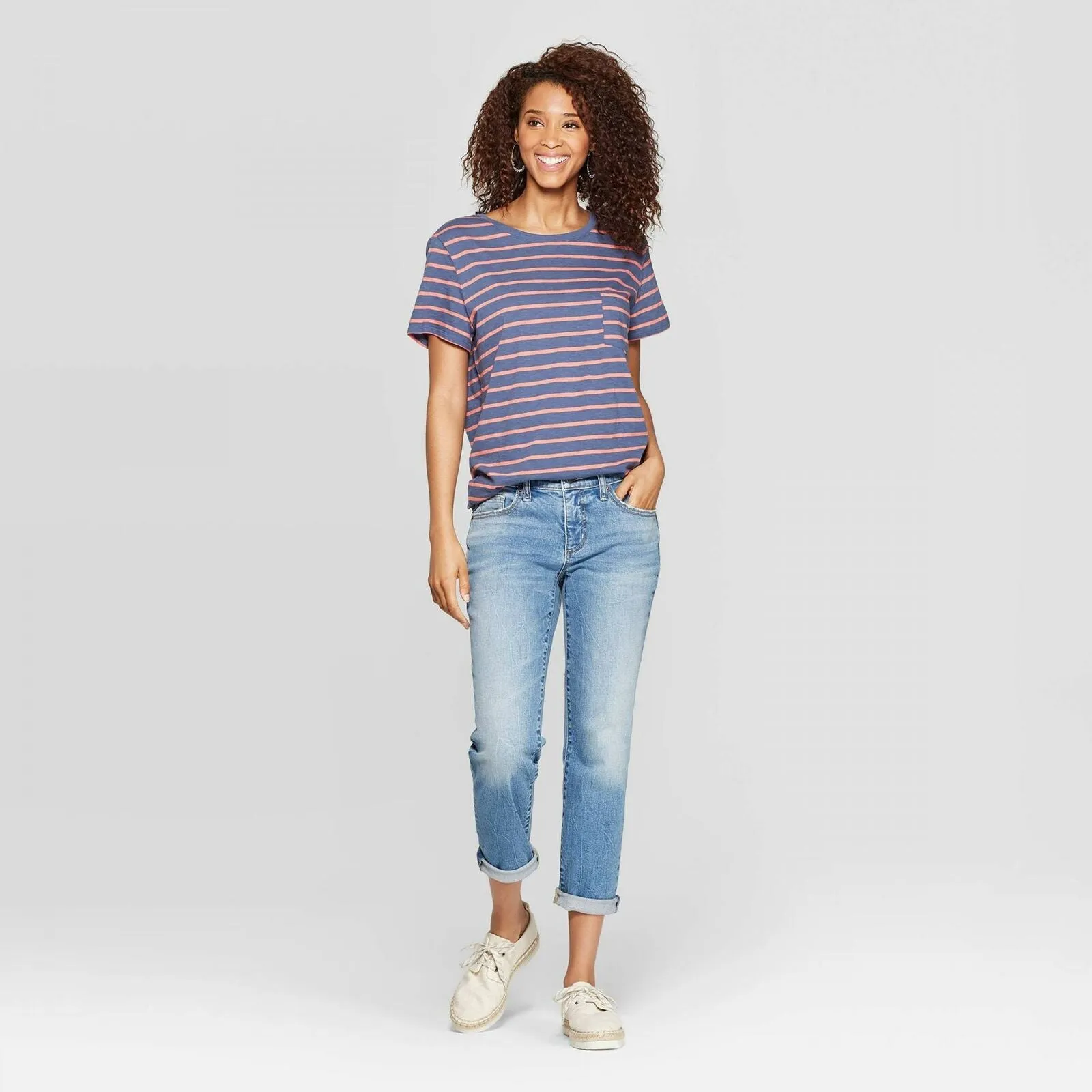 Universal Thread Women's Mid Rise Boyfriend Crop Jeans