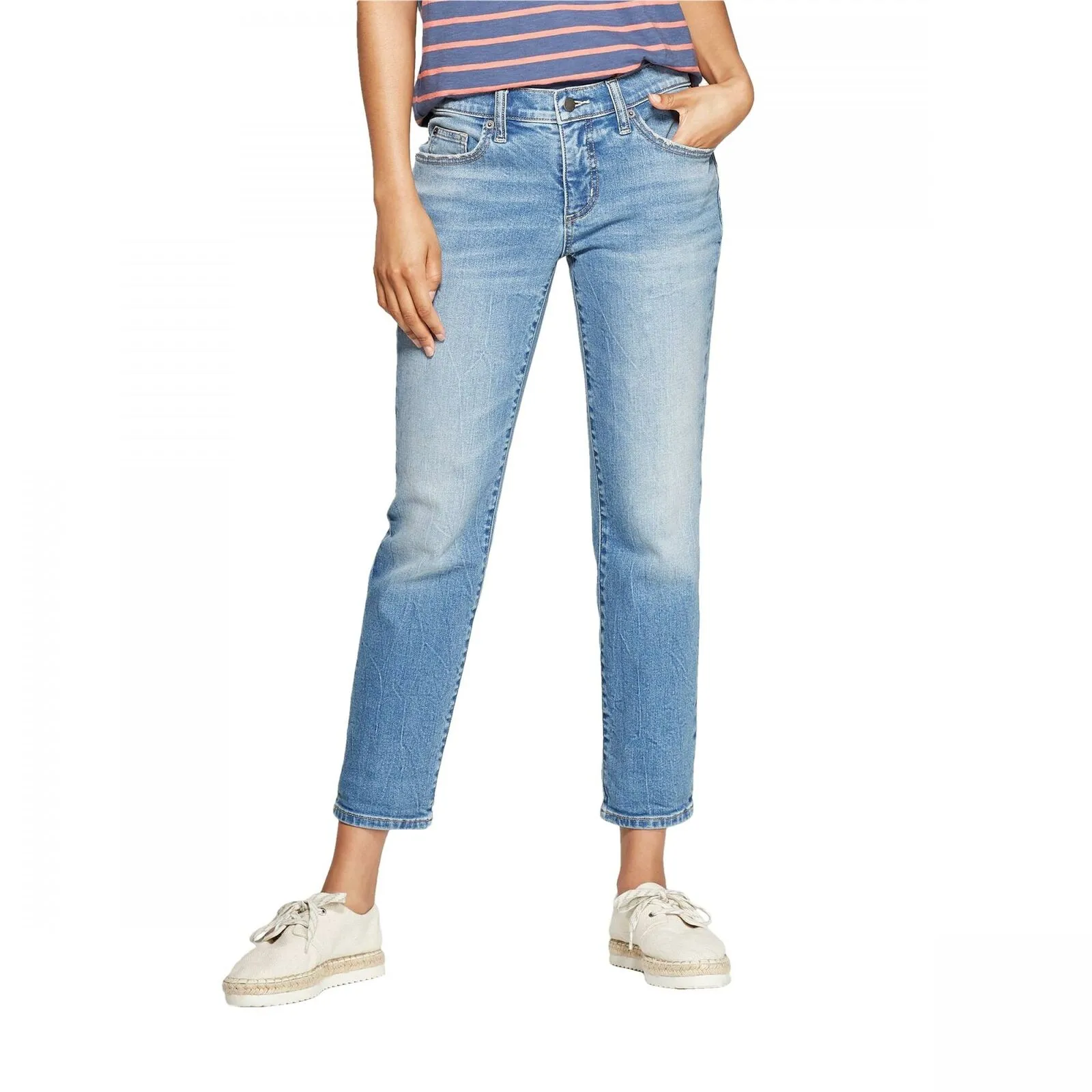 Universal Thread Women's Mid Rise Boyfriend Crop Jeans