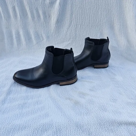 Vance Co Men's Landon Chelsea Boot Black size 10.5 ankle boots