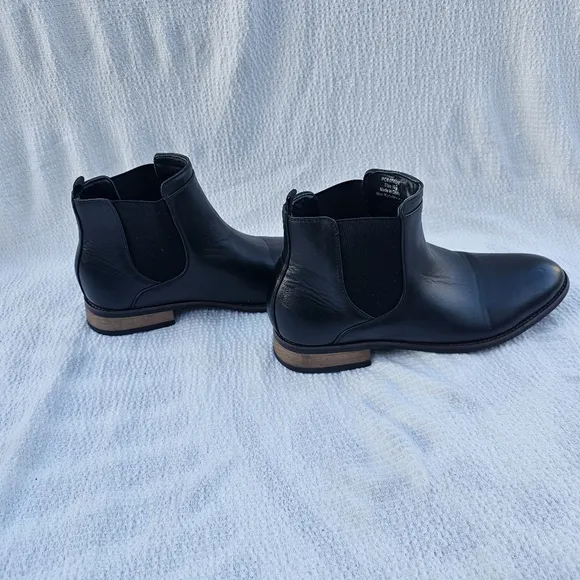 Vance Co Men's Landon Chelsea Boot Black size 10.5 ankle boots