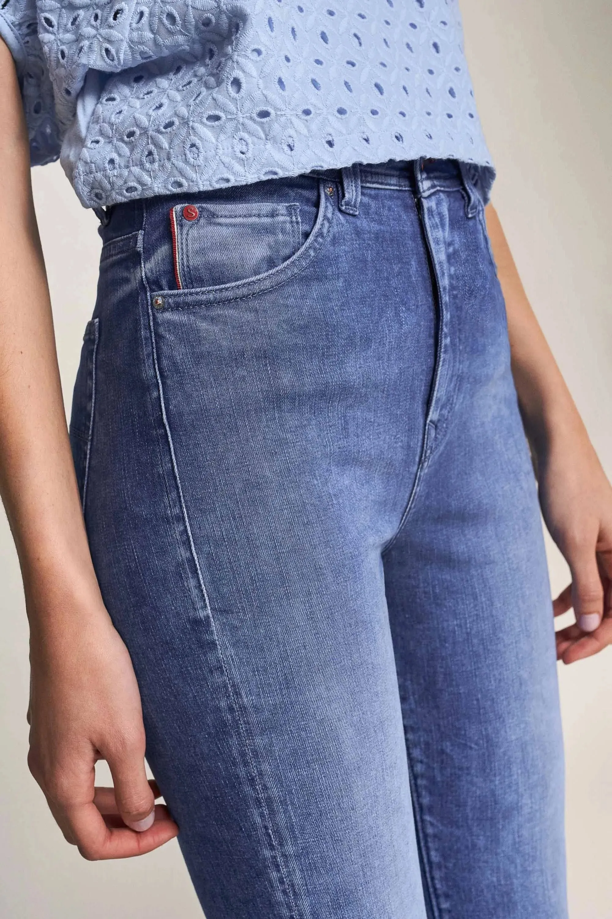 Vaqueros Elegant Capri