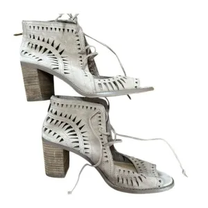 Vince Camuto Size 8 Tarita Suede Lace Up Heels