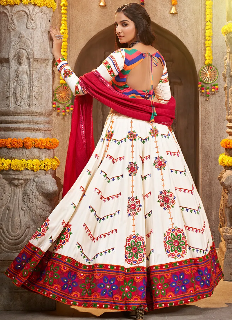 White And Red Kutchi Embroidered Rajwadi Chaniya Choli